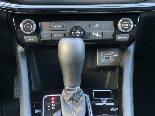 new 2025 Jeep Compass car, priced at $25,000