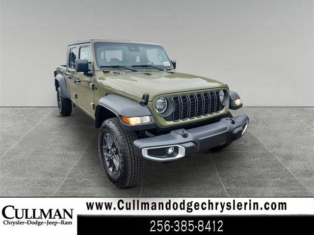new 2025 Jeep Gladiator car, priced at $48,435