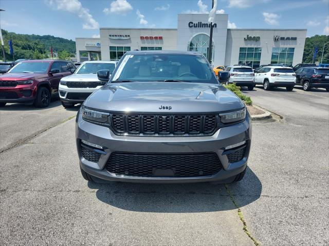 new 2025 Jeep Grand Cherokee car, priced at $48,000