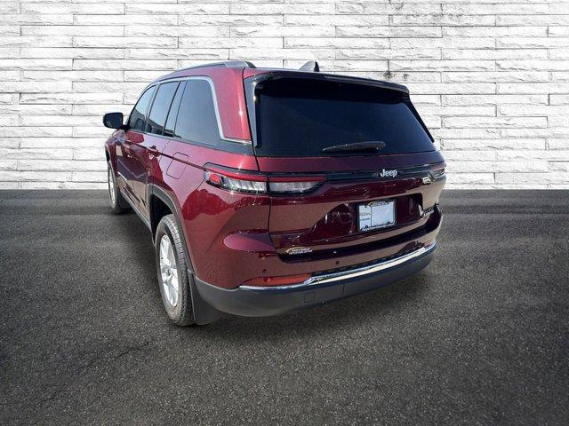 new 2025 Jeep Grand Cherokee car, priced at $39,800