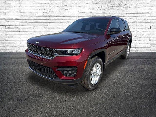 new 2025 Jeep Grand Cherokee car, priced at $39,800