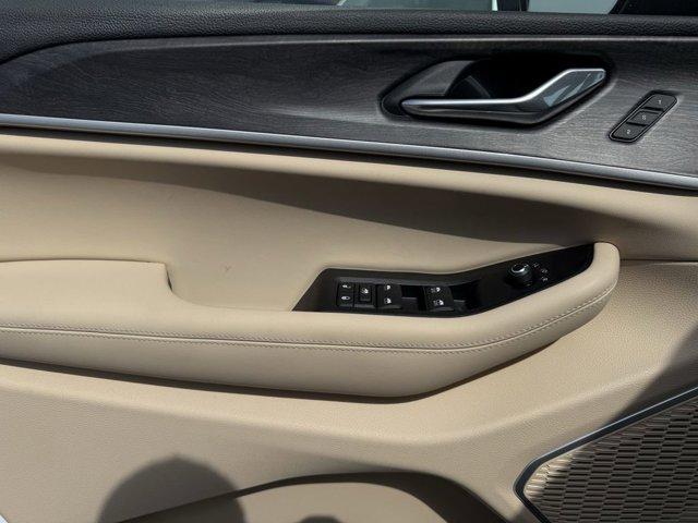 new 2025 Jeep Grand Cherokee car, priced at $43,000