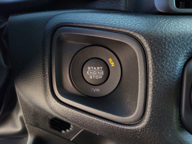new 2025 Jeep Gladiator car, priced at $47,550