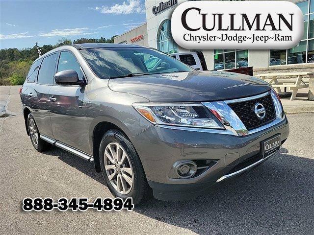 used 2015 Nissan Pathfinder car, priced at $13,975