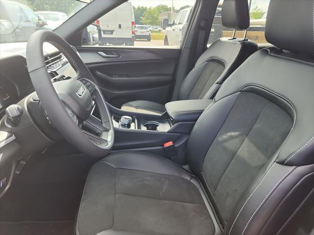 new 2025 Jeep Grand Cherokee L car, priced at $38,000