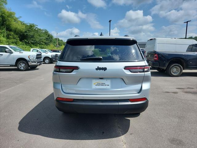 new 2025 Jeep Grand Cherokee L car, priced at $38,000