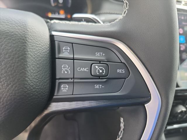 new 2025 Jeep Grand Cherokee L car, priced at $38,000