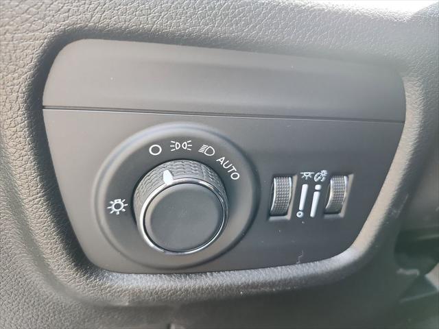 new 2025 Jeep Grand Cherokee L car, priced at $38,000