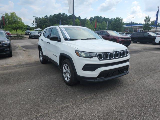 new 2025 Jeep Compass car, priced at $26,000