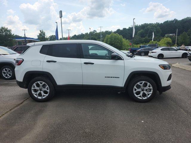 new 2025 Jeep Compass car, priced at $26,000
