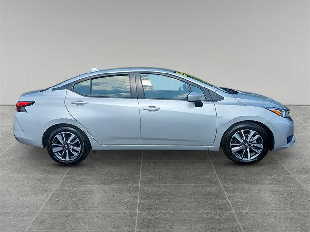 used 2023 Nissan Versa car