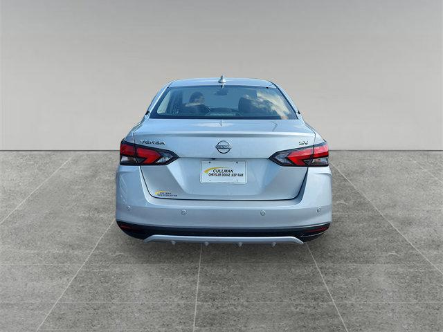 used 2023 Nissan Versa car
