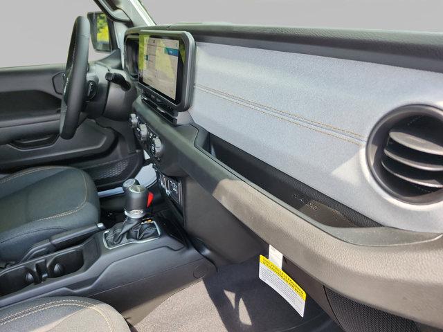 new 2025 Jeep Gladiator car, priced at $37,000