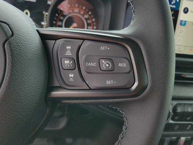 new 2025 Jeep Wrangler car, priced at $52,090