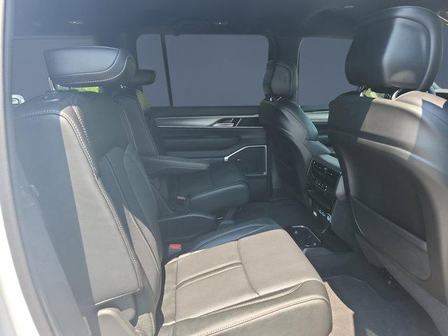 new 2025 Jeep Wagoneer car