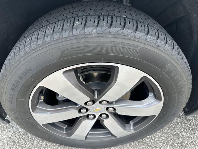 used 2021 Chevrolet Traverse car, priced at $28,990
