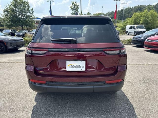 new 2025 Jeep Grand Cherokee car, priced at $41,000
