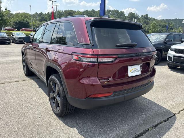 new 2025 Jeep Grand Cherokee car, priced at $41,000