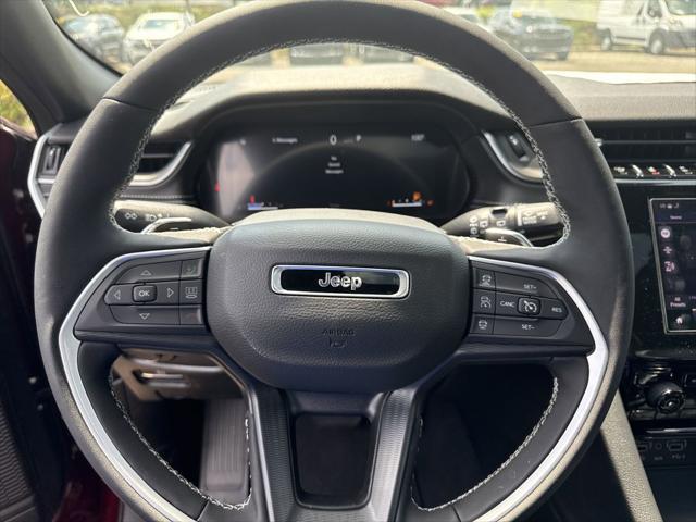 new 2025 Jeep Grand Cherokee car, priced at $41,000