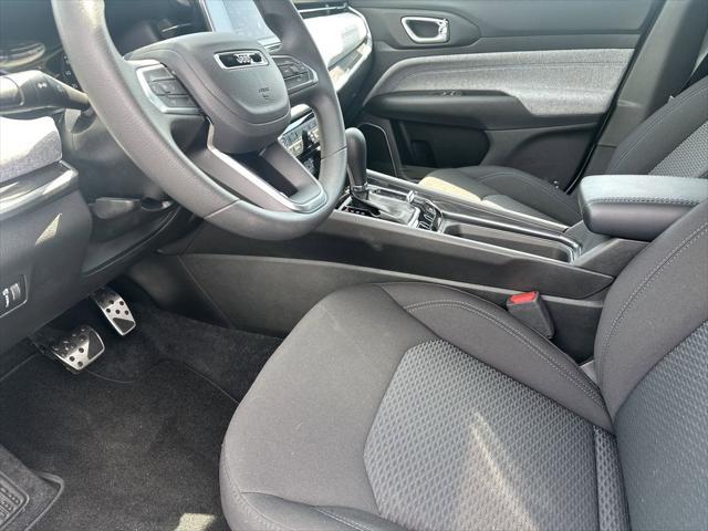 new 2025 Jeep Compass car, priced at $25,000