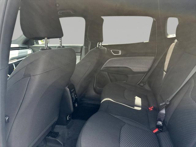 new 2025 Jeep Compass car, priced at $25,000