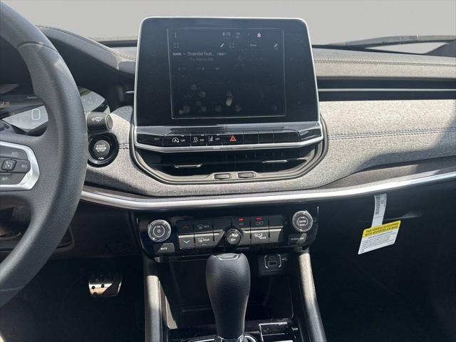 new 2025 Jeep Compass car, priced at $25,000