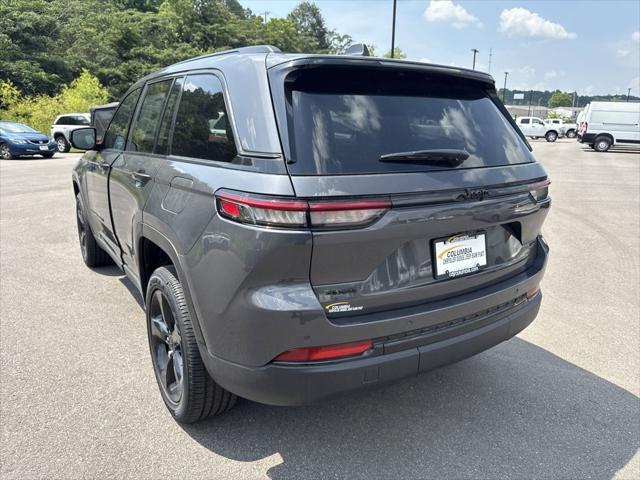 new 2025 Jeep Grand Cherokee car, priced at $41,000