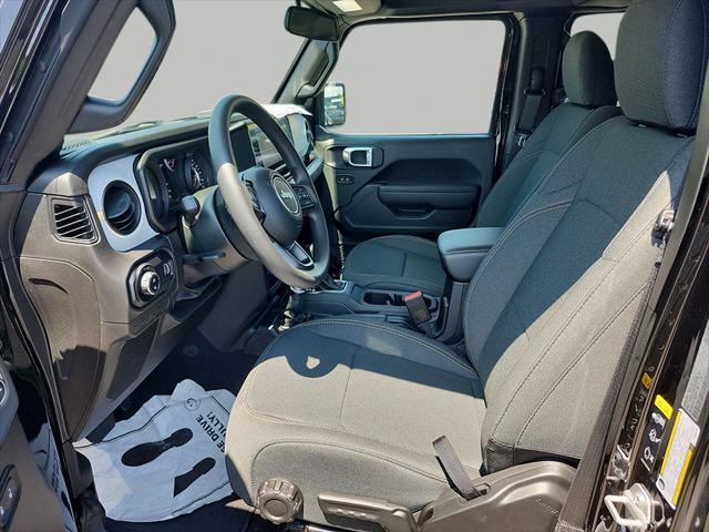 new 2025 Jeep Gladiator car, priced at $36,500