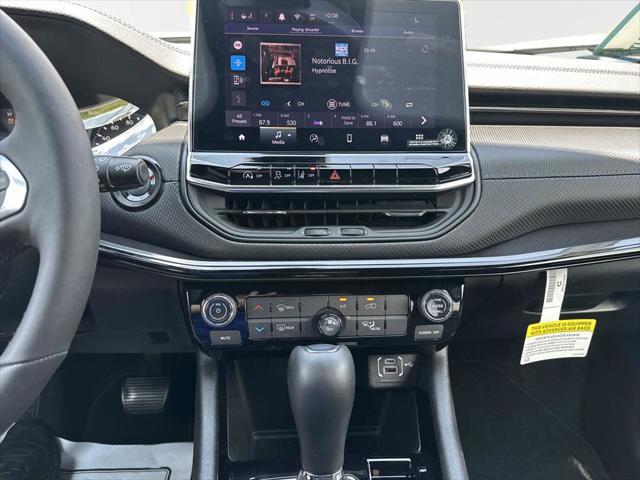 new 2025 Jeep Compass car, priced at $26,500