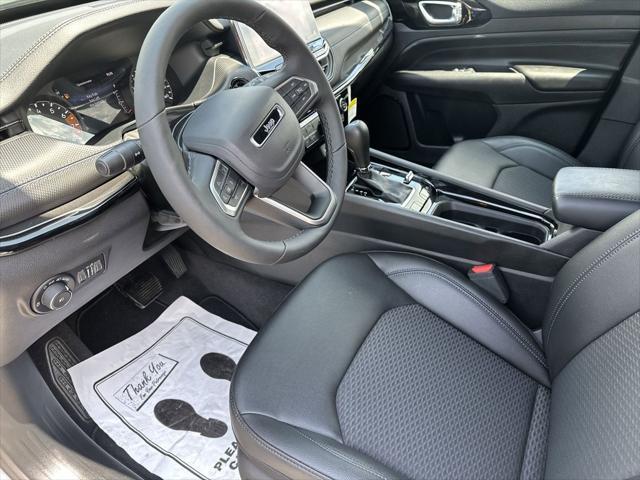 new 2025 Jeep Compass car, priced at $26,500