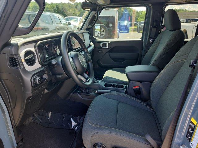 new 2025 Jeep Gladiator car, priced at $44,680