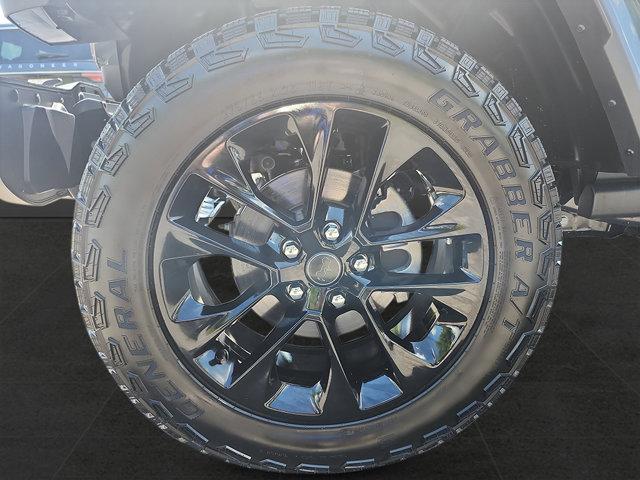 new 2025 Jeep Gladiator car, priced at $44,680