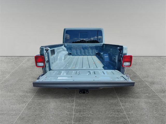 new 2025 Jeep Gladiator car, priced at $44,680