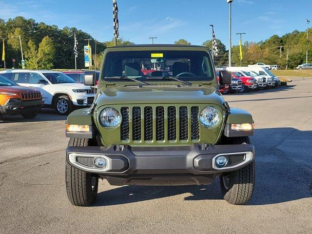 new 2023 Jeep Gladiator car, priced at $53,978