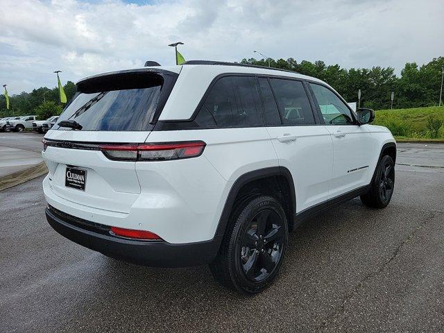 new 2024 Jeep Grand Cherokee car, priced at $43,830