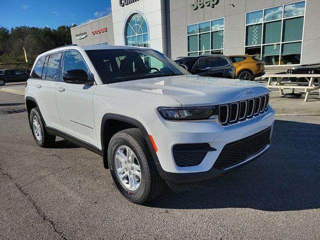 new 2025 Jeep Grand Cherokee car, priced at $36,755