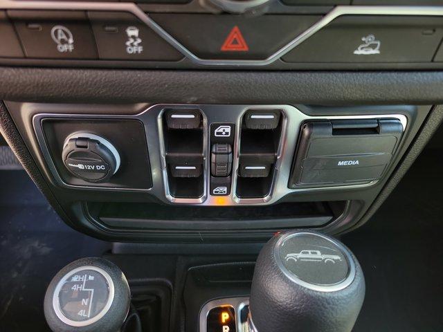 new 2025 Jeep Gladiator car, priced at $47,550