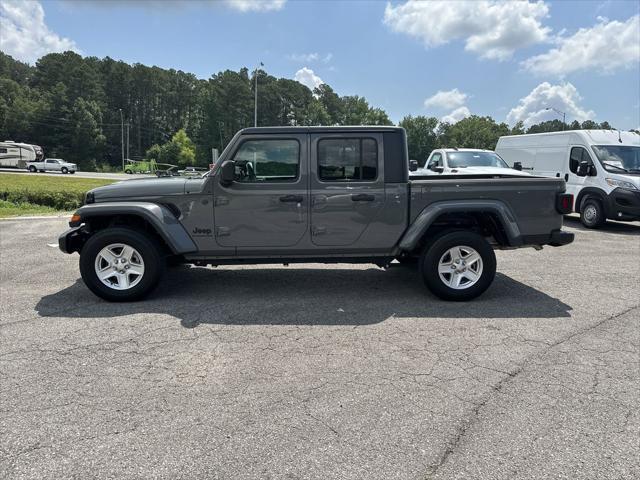 used 2022 Jeep Gladiator car, priced at $34,924