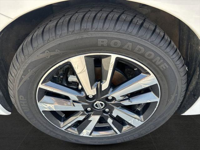 used 2020 Nissan Versa car