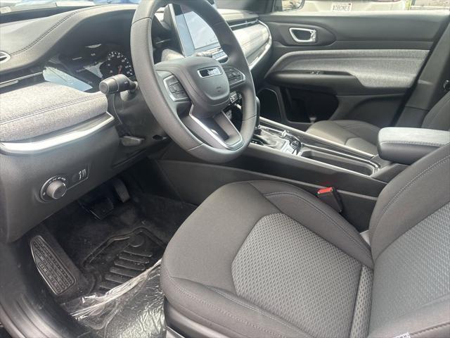 new 2025 Jeep Compass car, priced at $26,500
