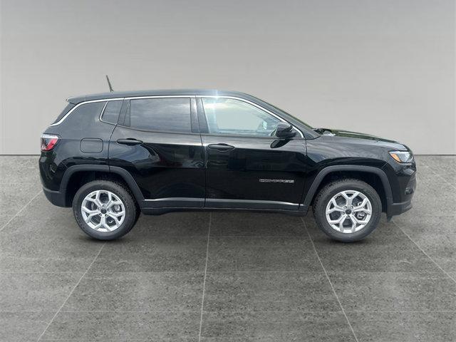 new 2025 Jeep Compass car, priced at $26,500