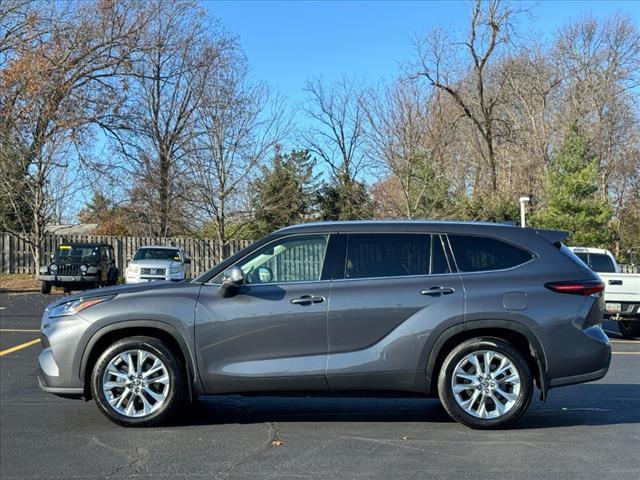 used 2024 Toyota Highlander car, priced at $45,988