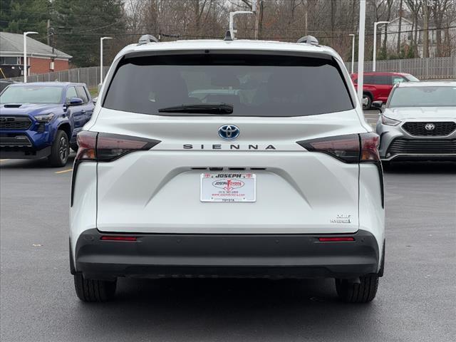 used 2023 Toyota Sienna car, priced at $43,250