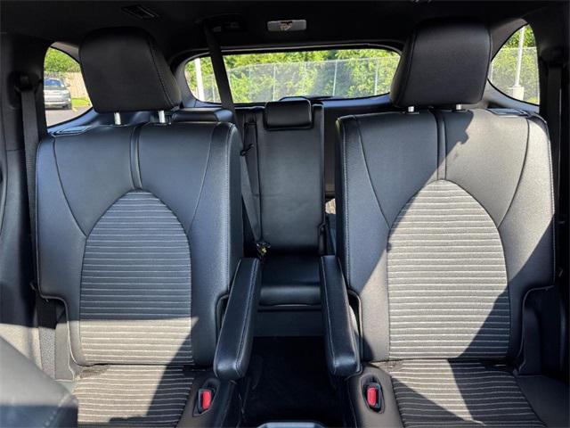 used 2021 Toyota Highlander car, priced at $37,997