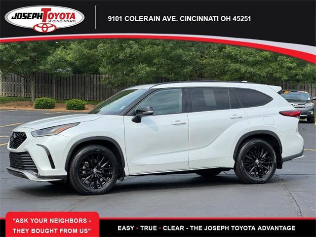 used 2023 Toyota Highlander car, priced at $41,488