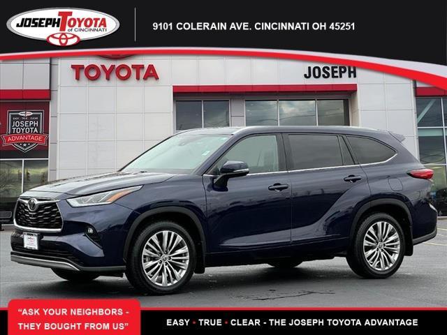 used 2022 Toyota Highlander car, priced at $40,500