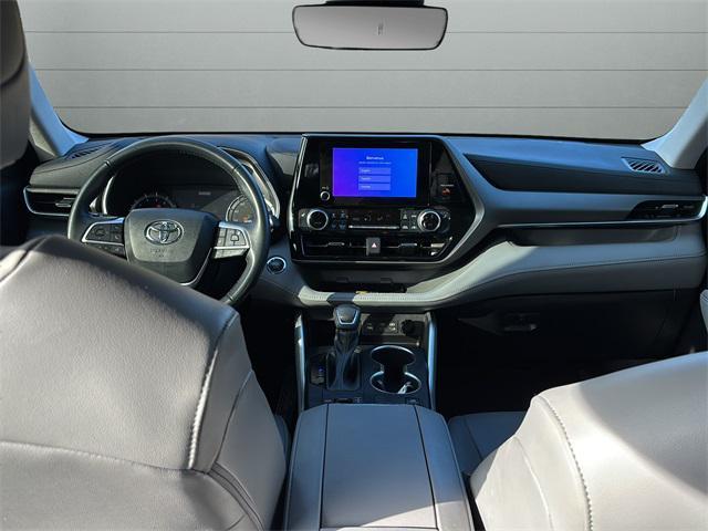 used 2023 Toyota Highlander car, priced at $35,450