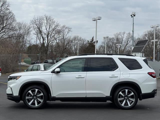 used 2023 Honda Pilot car, priced at $43,385