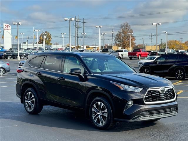 used 2020 Toyota Highlander car, priced at $31,888