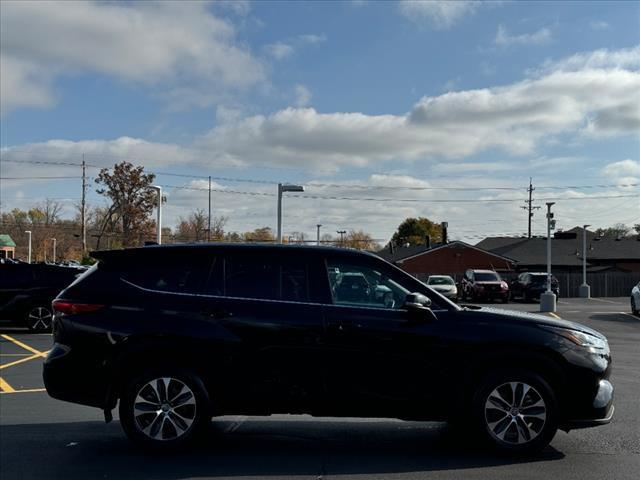 used 2020 Toyota Highlander car, priced at $31,888